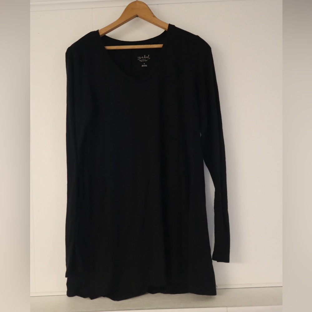 Isabel Maternity by Ingrid & Isabel Black Long Sleeve Top